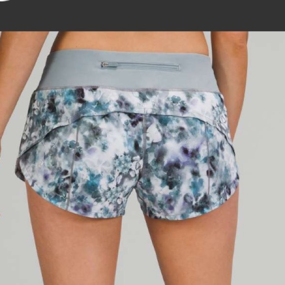 Lululemon Speed Up Short Size 4 with 2.5" inseam Kaleidofloral Multi Blue Cast - Picture 14 of 14